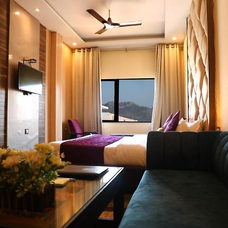 Perfectstayz Premium @Harkipauri Road Haridwar Exterior photo