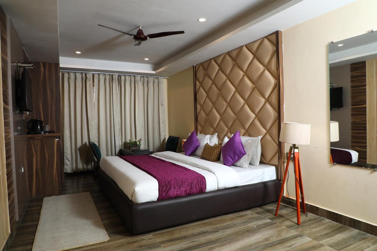 Perfectstayz Premium @Harkipauri Road Haridwar Exterior photo